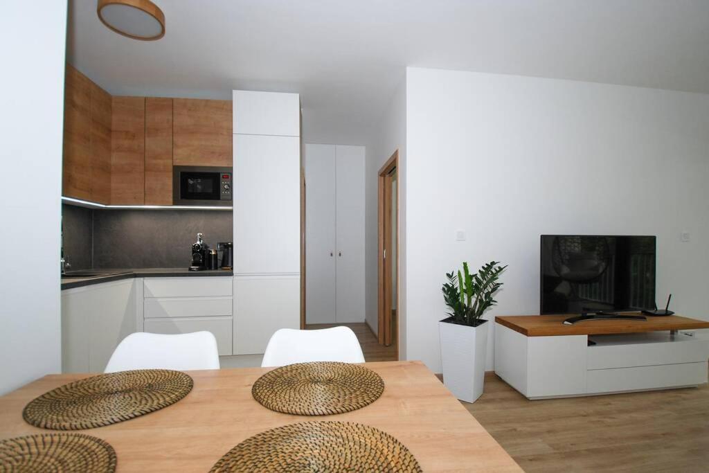 Lipnoport Lakeside Apartment Lipno nad Vltavou Exterior foto